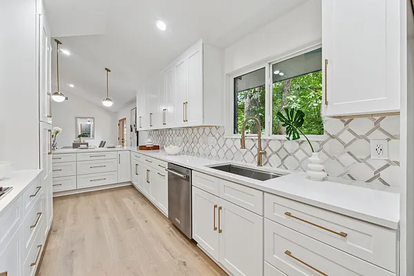 1542 Lavista Rd NE — Photo 5