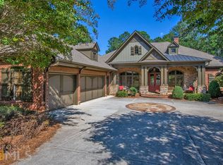 6020 Robbs Dr, Cumming, GA 30041