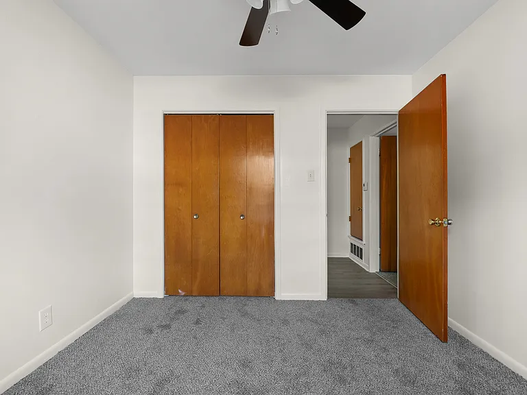 1302 Redondo Dr — Photo 12