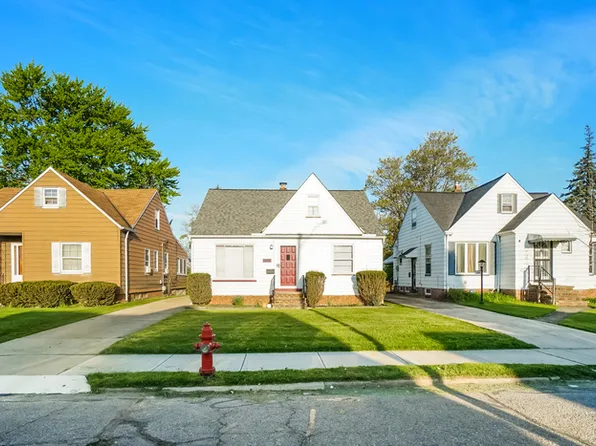 5158 Arch St, Maple Heights, OH 44137