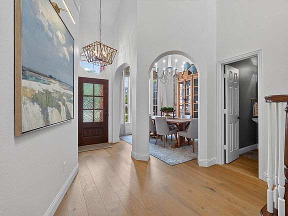 3rd image of 4003 Rive Ln