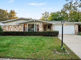 440 N Arizona Ave, Glenwood, IL 60425