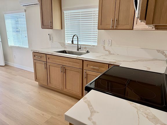 2nd image of 603 N San Antonio Ave #2