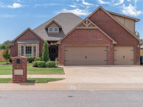 4933 Champlain Pl, Edmond, OK 73025
