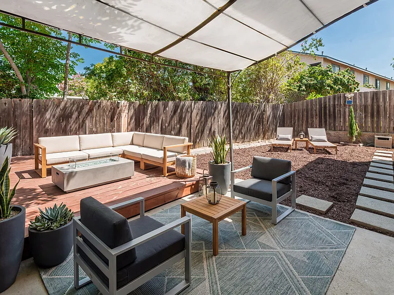 477 Calle Elegante — Photo 19