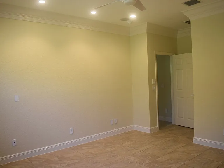 10160 SW Canossa Way — Photo 31