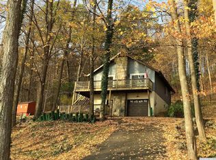 128 Barrus Rd, Coxsackie, NY 12051