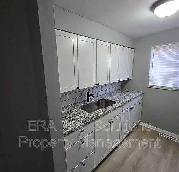 1622 Smith Rd — Photo 7