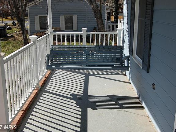 2nd image of 610 Casey Pl
