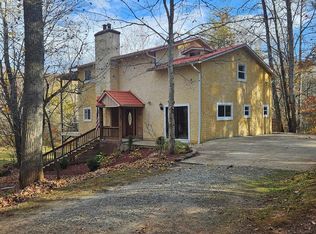 110 Ruby Ridge Rd, Franklin, NC 28734