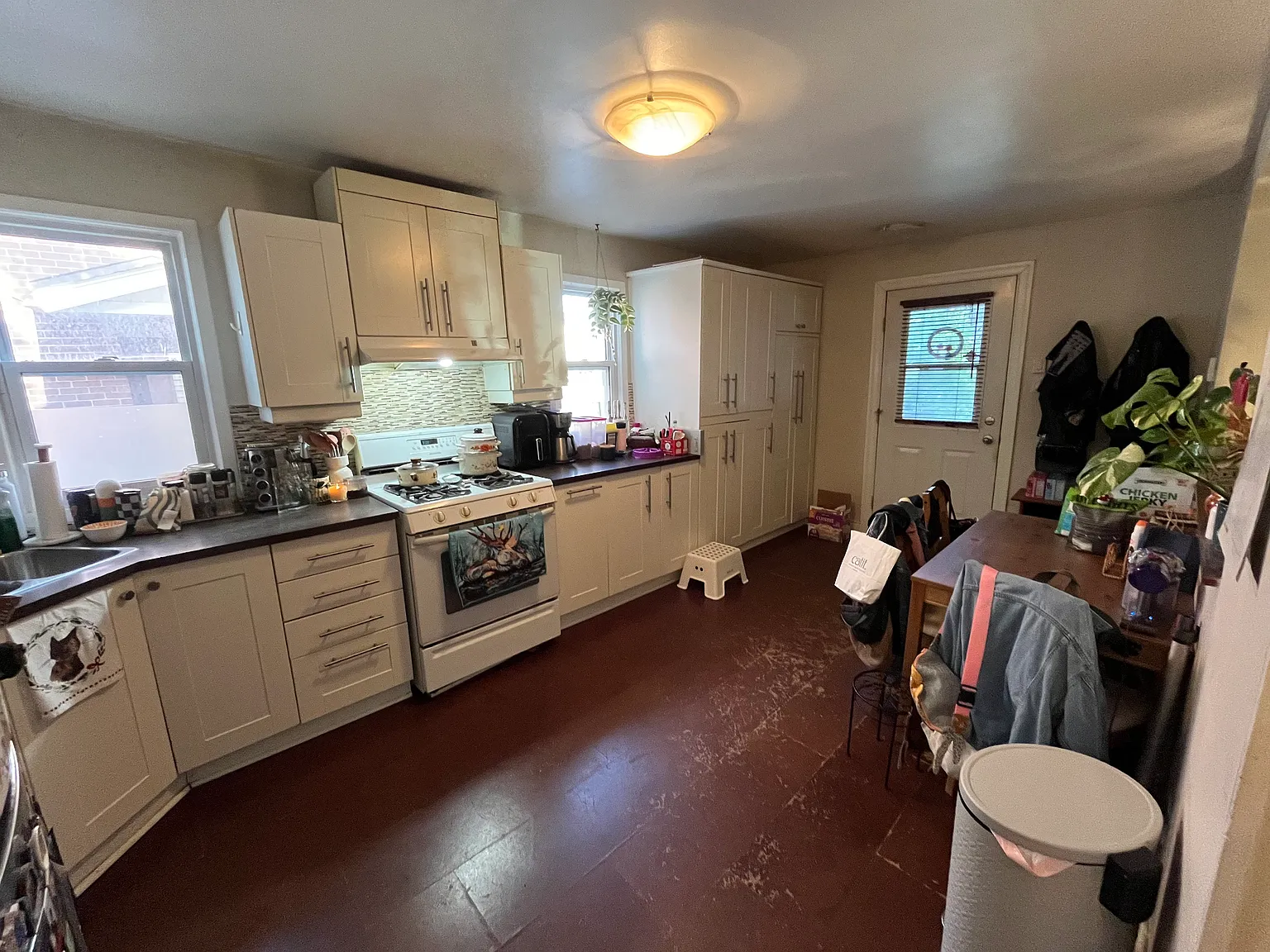 3 bed, 1500 sqft, $2,475 — Photo 2