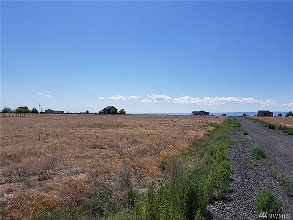 3rd image of 3225 Road 10.8 NW