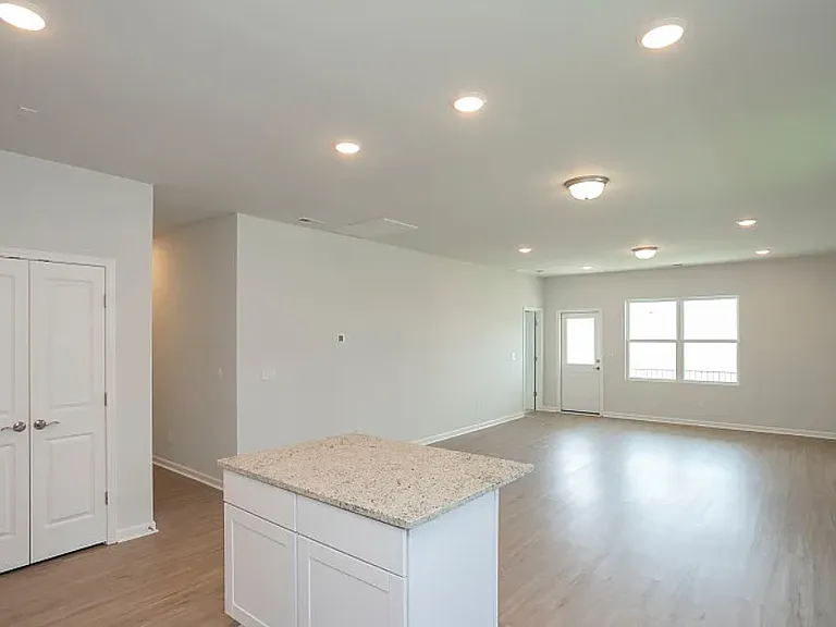 3707 Clementine Ln — Photo 9