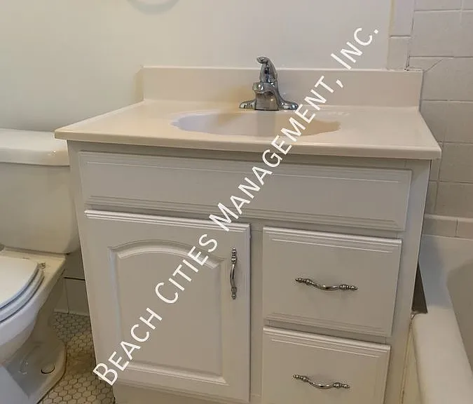 40 Glendora Ave — Photo 33