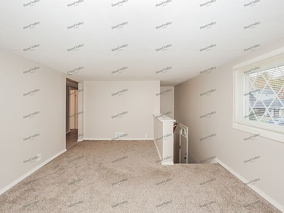 4th image of 5631 Chagrin Dr