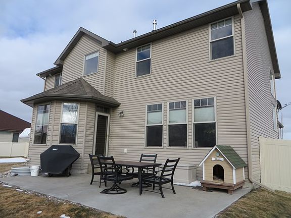 2nd image of 4442 Stonebrook Ln