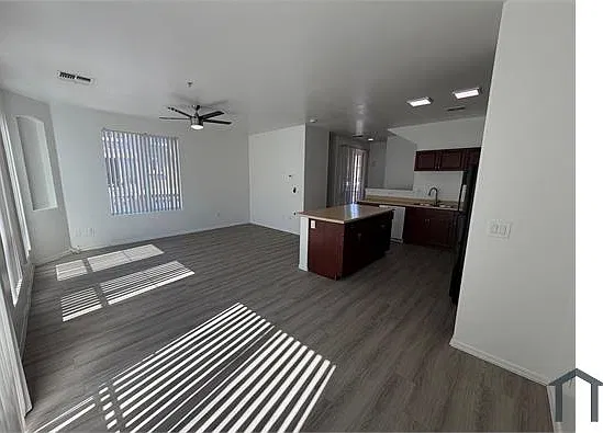 2450 W Glenrosa Ave #8