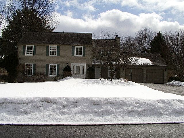 1st image of 3725 Dutchman Dr