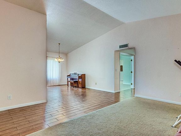 3rd image of 3307 W Taro Ln