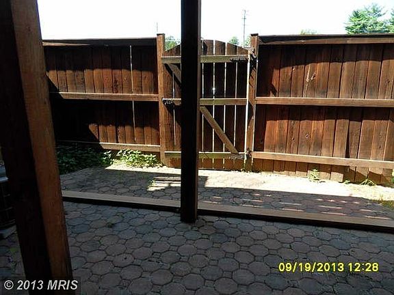 3rd image of 6126 Madison Crest Ct