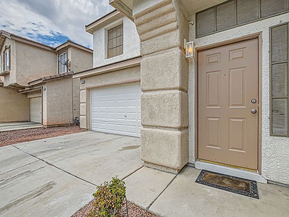 3rd image of 4726 English Lavender Ave