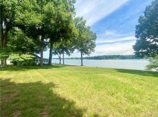 698 Sam Poole Ln, Taylorsville, NC 28681