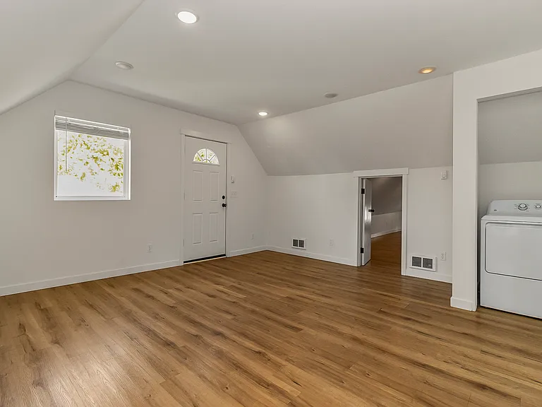 816 S Sullivan St #B — Photo 6