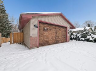 542 5th Ave SW, Cambridge, MN 55008