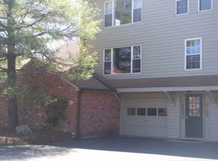 33 Village Walk, Wilton, CT 06897