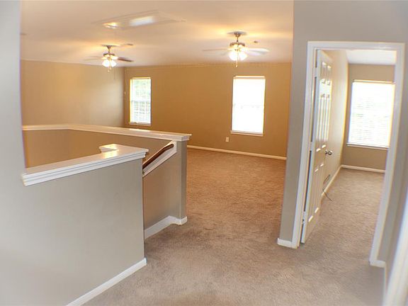 2nd image of 10819 Mocker Nut St