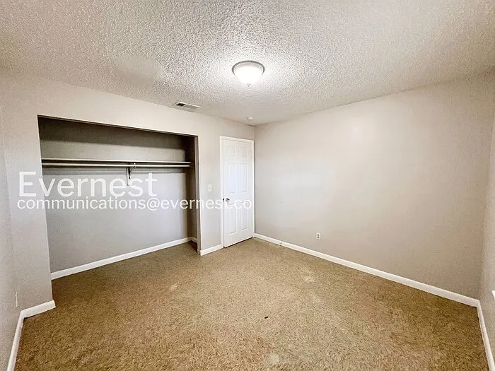 3062 Saint Paul Dr — Photo 7