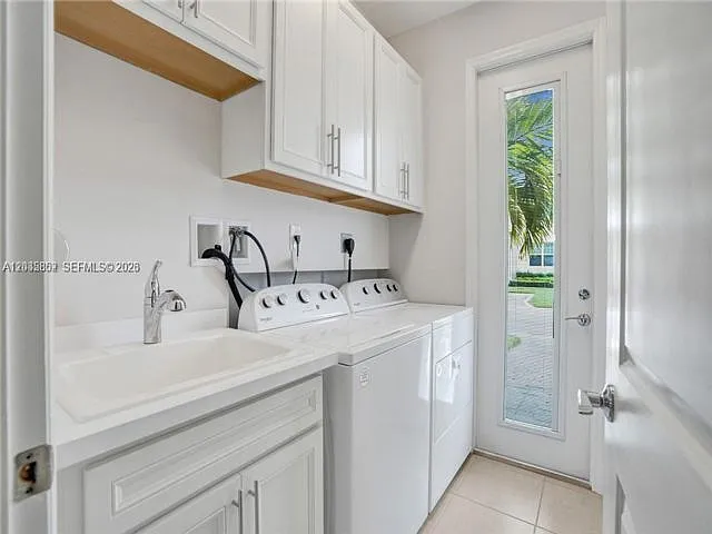 3 bed, 2.5 bath, $3,500 — Photo 2
