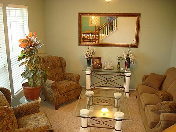 2nd image of 613 Teakwood Dr