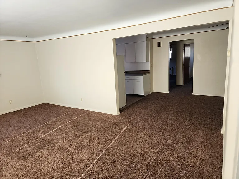 2526 Vera Ave #3 — Photo 2