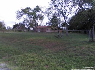 1751 Fuller Rd, Pleasanton, TX 78064