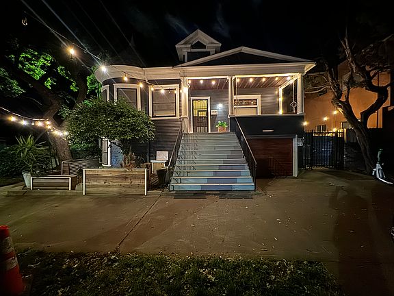 5th image of 1130 T St APT 2