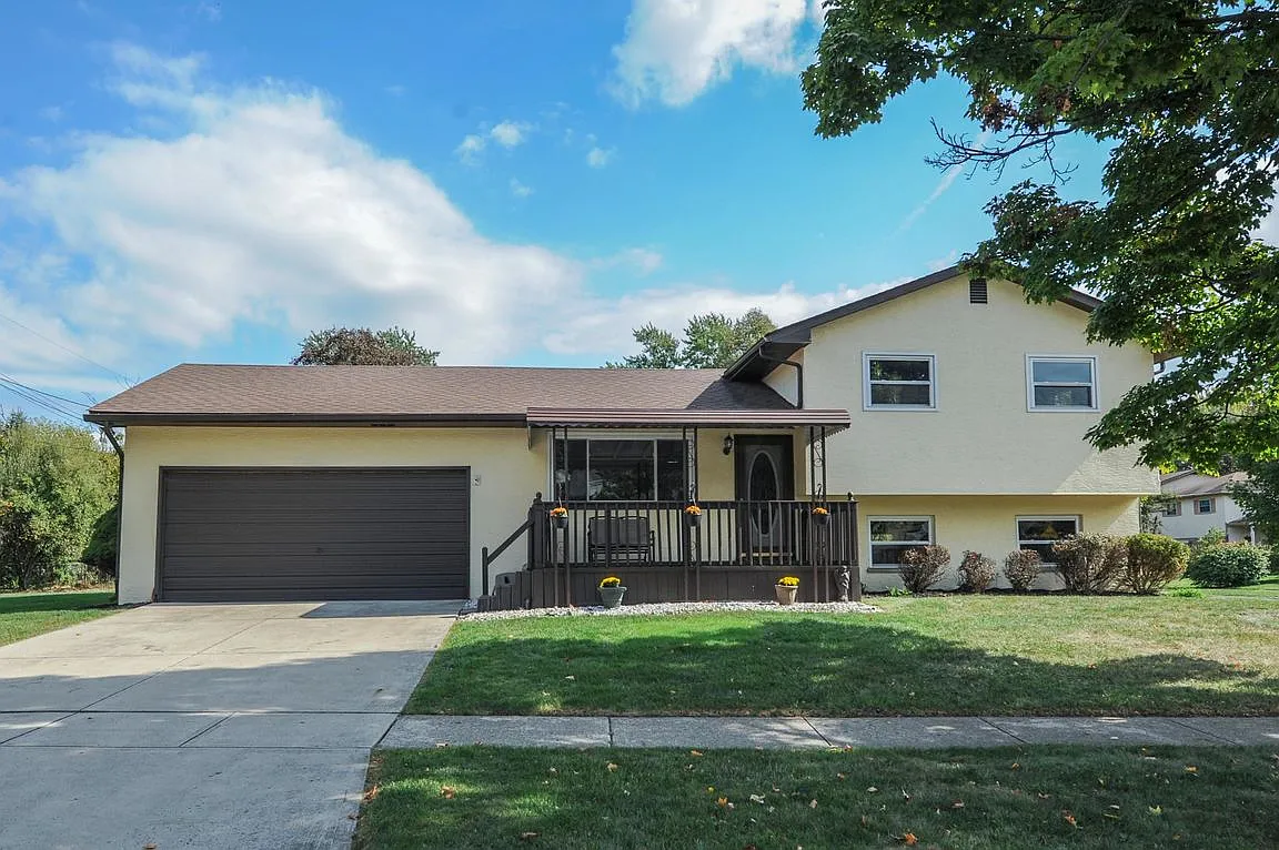 6198 Northgap Dr photo 1