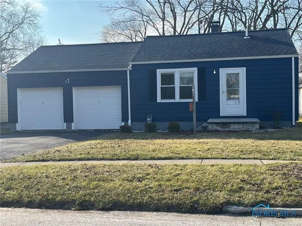 937 N Summit St, Bowling Green, OH 43402