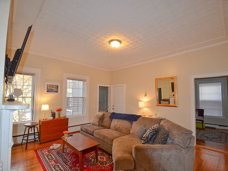 40 Bowen St #11A — Photo 16