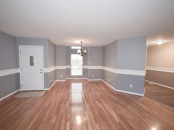 3rd image of 138 Swiss Stone Way E