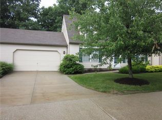 838 Heath Ln, Streetsboro, OH 44241