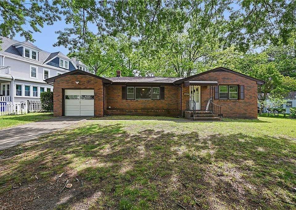 1st image of 128 Orleans Cir