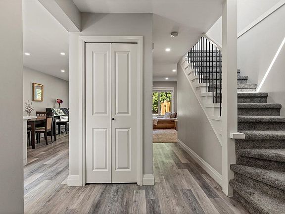 4th image of 45927 Lewis Ave #7