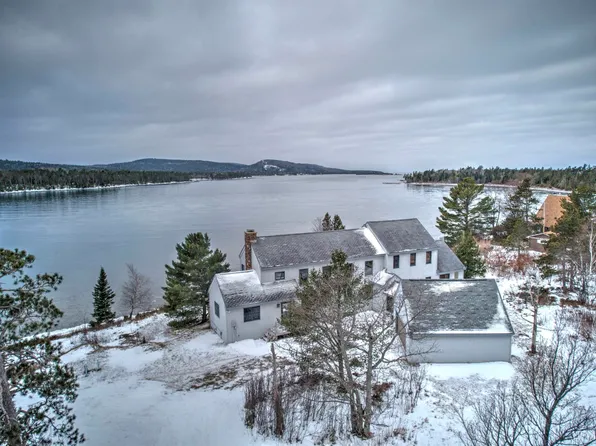 9543 Woodland Rd, Copper Harbor, MI 49918