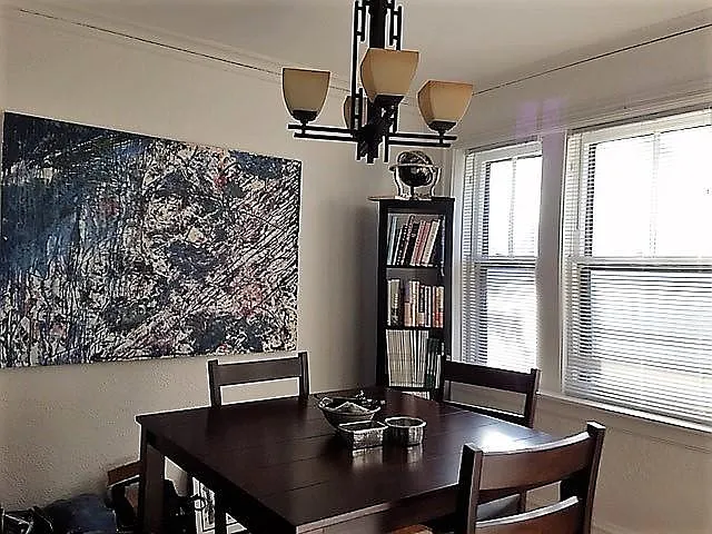 2554 W Ardmore Ave #1 — Photo 2