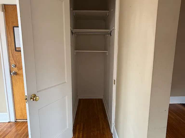 1911 Roanoke Ave #4 — Photo 7