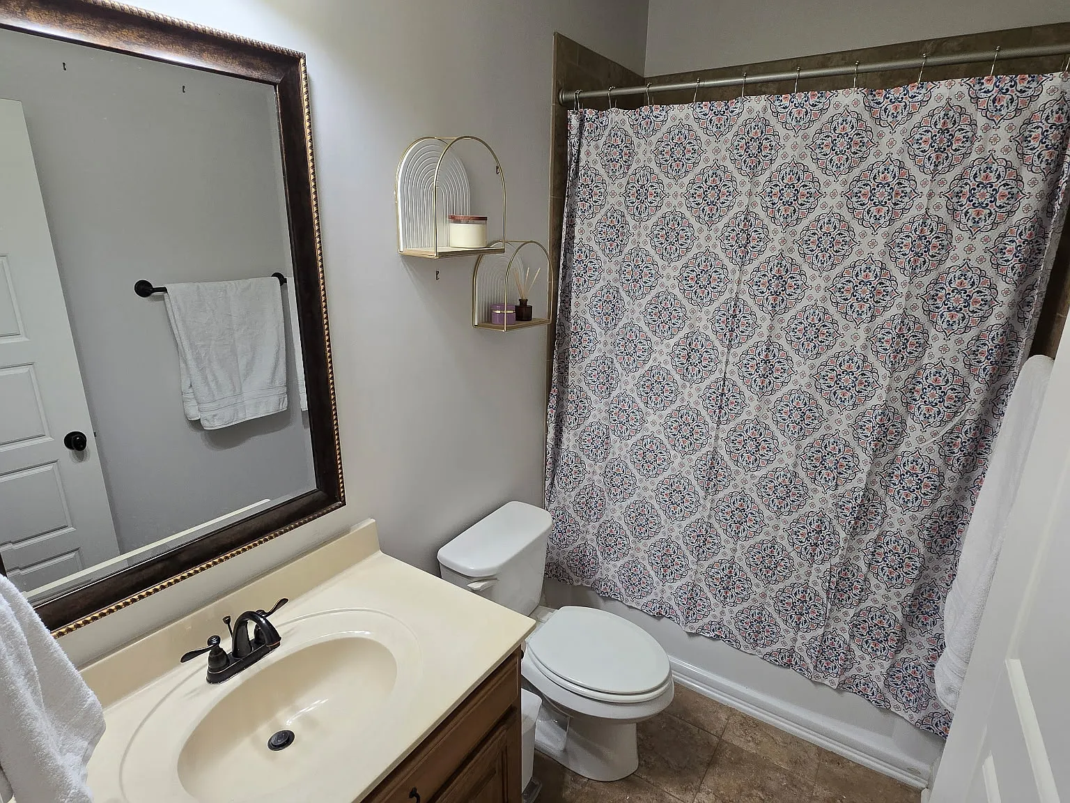 3 bed, 1958 sqft, $1,100 — Photo 3