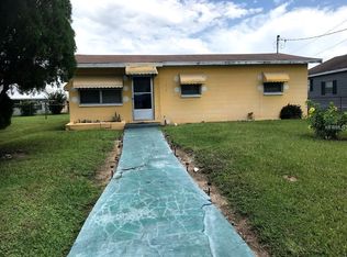704 SE 3rd St, Mulberry, FL 33860
