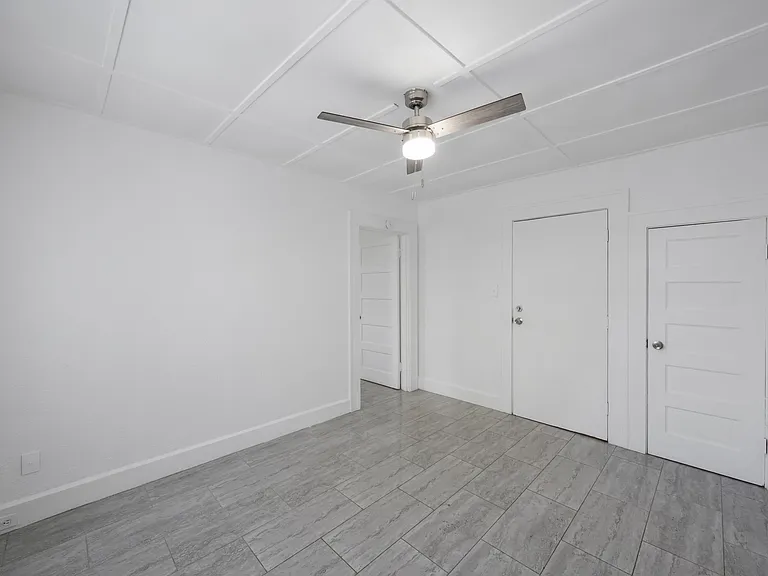 445 Delmar Ter S #4 — Photo 2