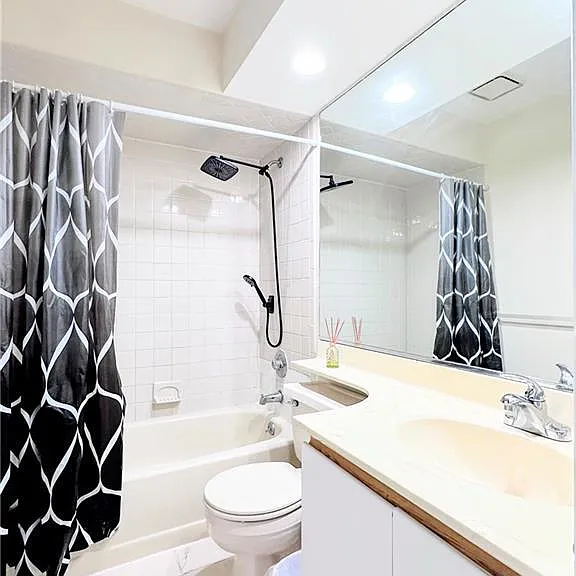 1211 Woodhaven Dr #1211 — Photo 7